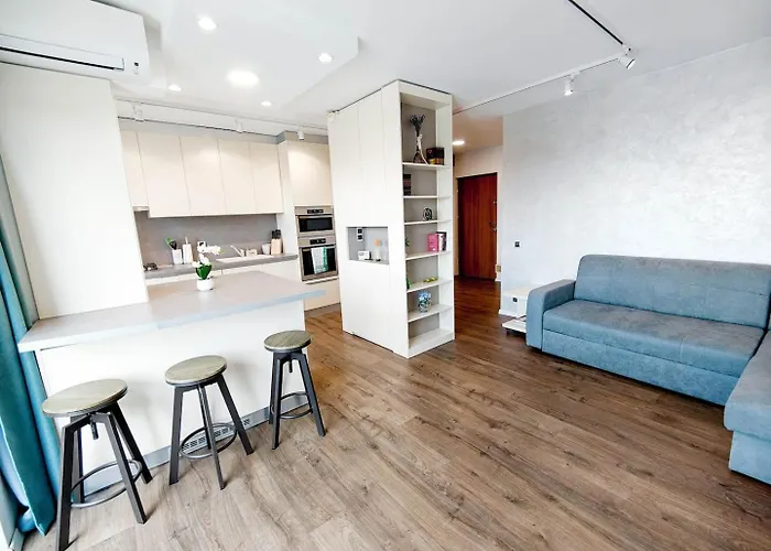Lakeside Apartment By Iulius Mall